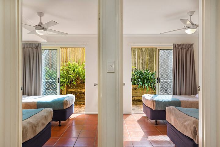 Room 2 of 47