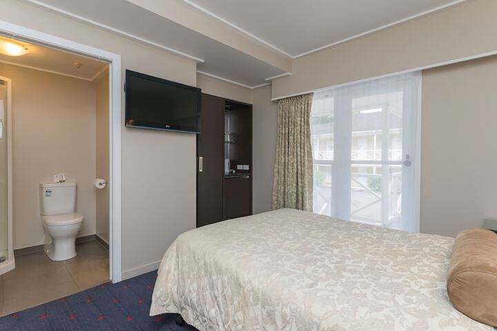 Room 10 of 45