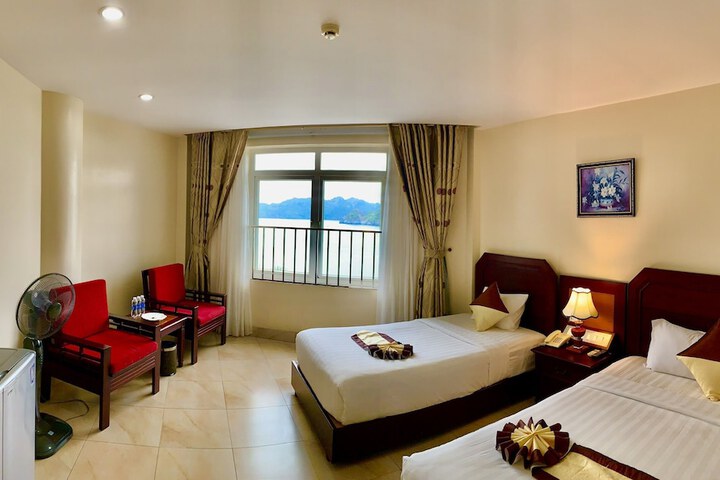 Room 8 of 52