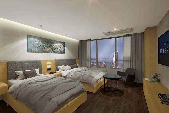 Room 11 of 61