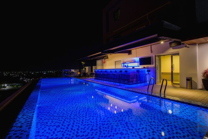 Pool 43 of 63