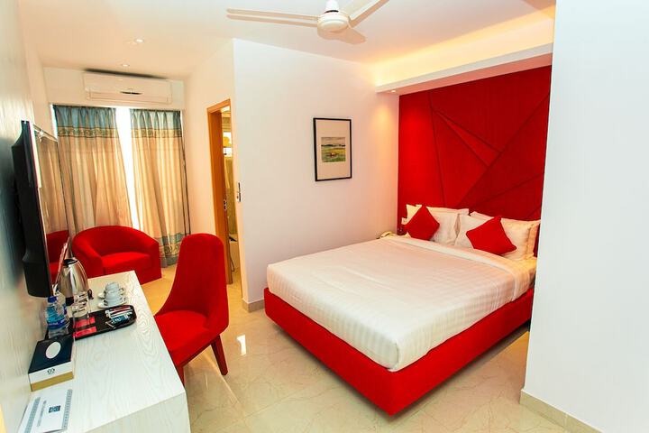 Room 4 of 34