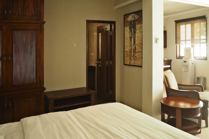 Room 5 of 67