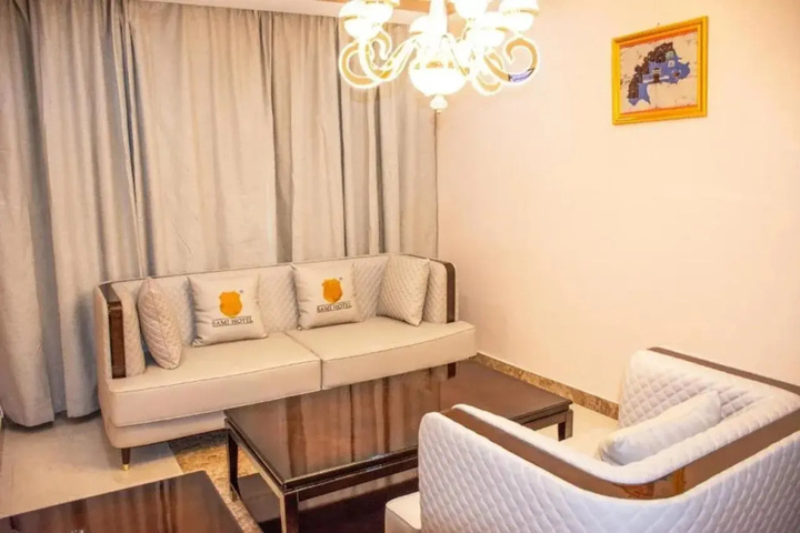 Room 2 of 11