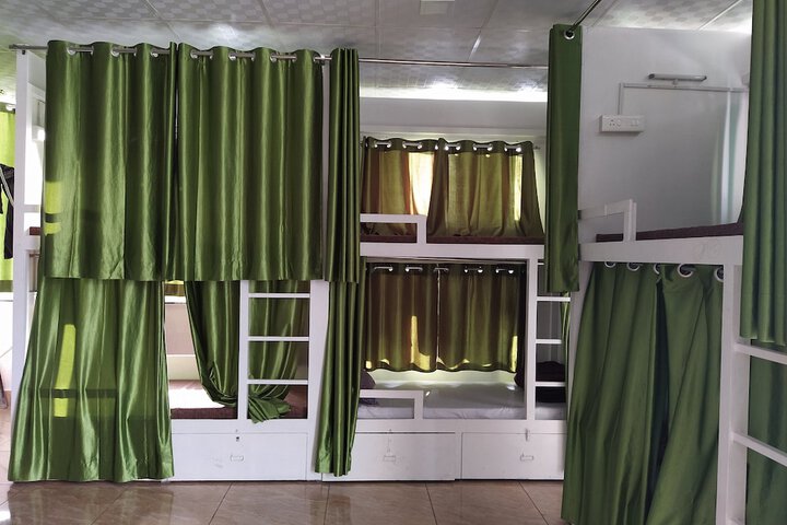 Room 20 of 34