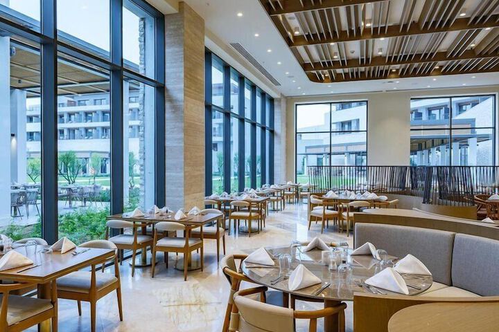 Dining 460 of 888