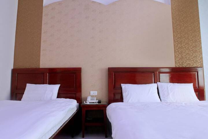 Room 8 of 31
