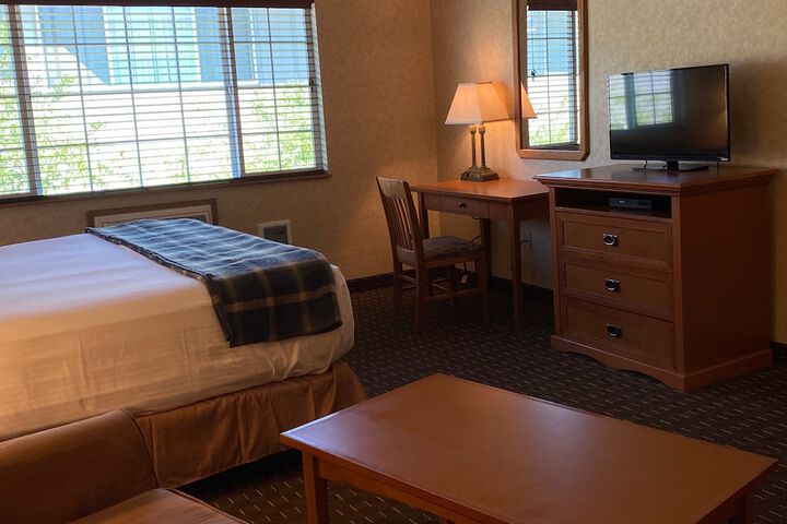 Room 13 of 100