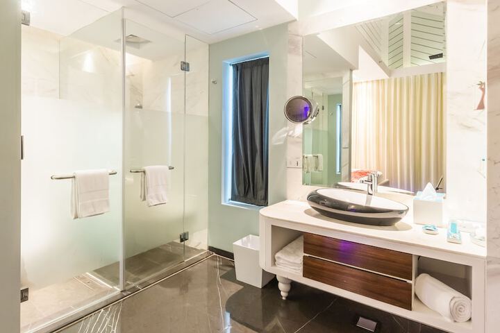 Room 55 of 159