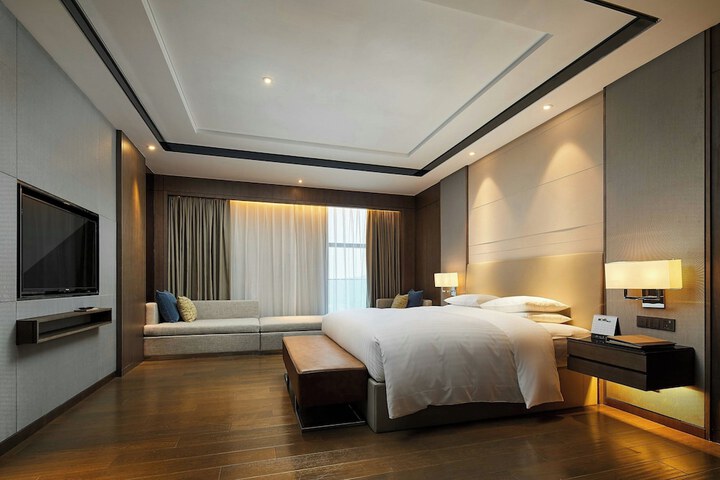 Room 25 of 82