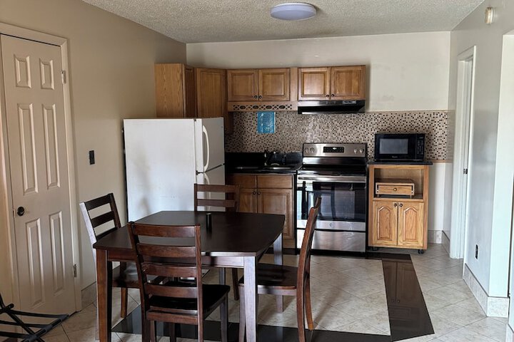 Standard Room, King or Two Doubles (4 of 14)