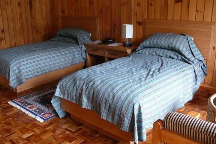 Room 4 of 19