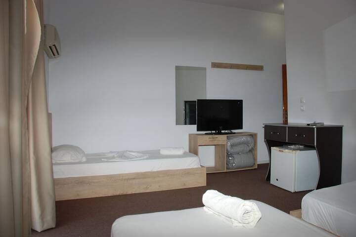 Room 7 of 43
