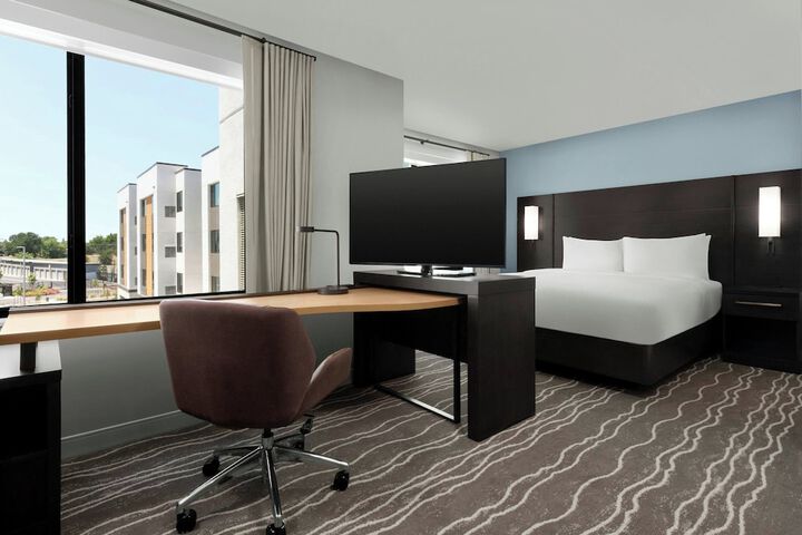 Room 10 of 49
