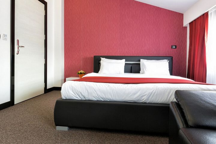Room 51 of 267
