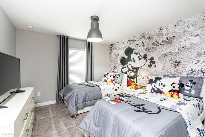 Room 5 of 20