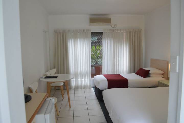 Room 21 of 83