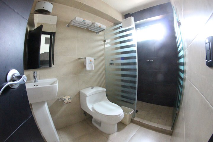 Room 16 of 26