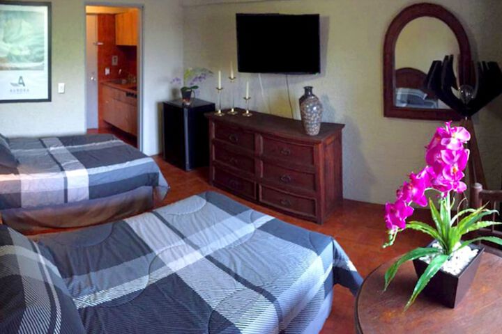 Room 9 of 13