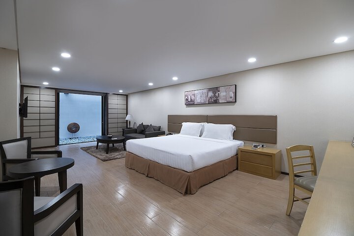 Room 21 of 63