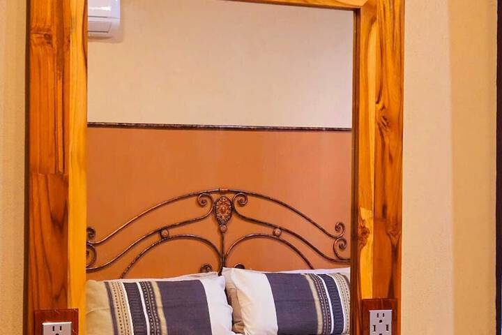 Room 6 of 19
