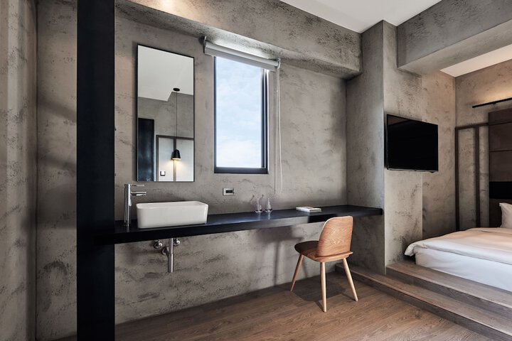 Room 18 of 57