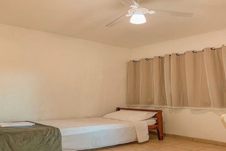 Room 11 of 39