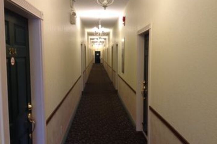 Ballroom/Hall 33 of 53