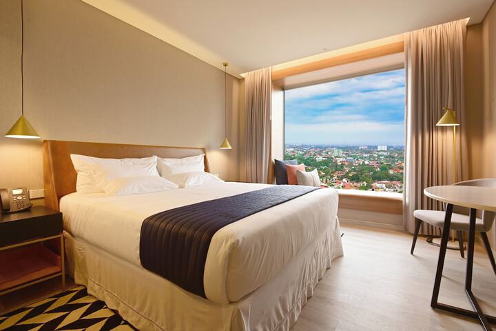 Hotel 100 of 100