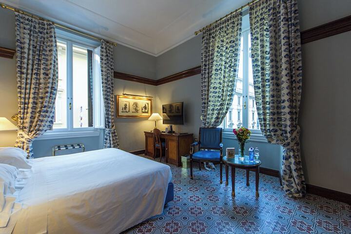 Room 36 of 106