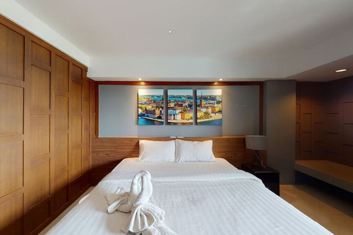 Room 71 of 181
