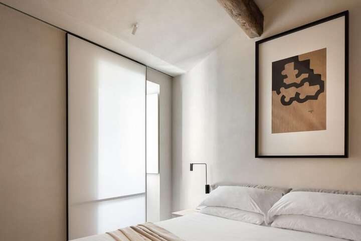 Room 15 of 68