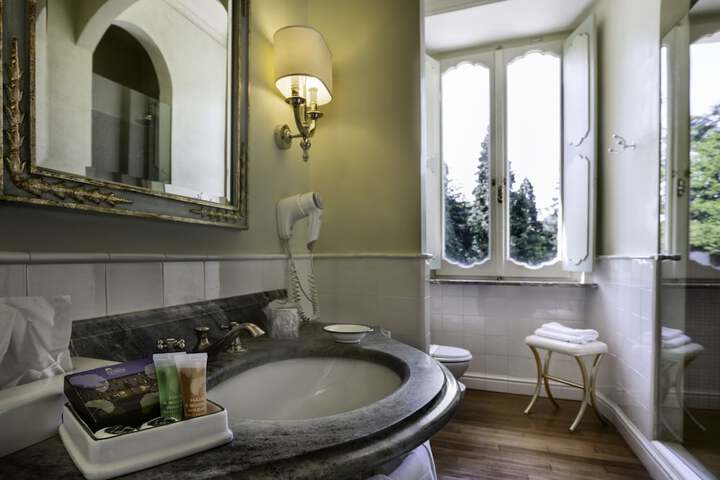 Clean Restrooms