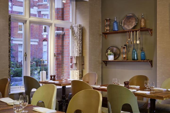 Dining 104 of 179