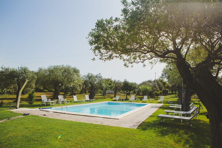 Hotel with Pool