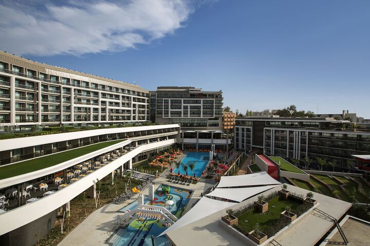 Hotel 300 of 303