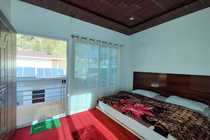 Room 4 of 29