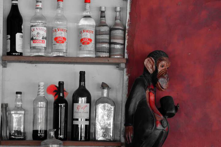Lounge 47 of 65