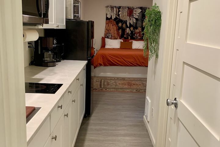 Room 3 of 25