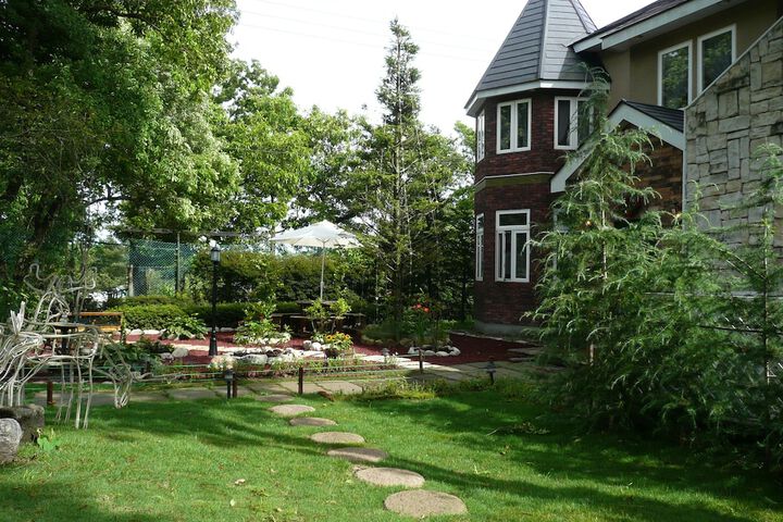 Property Grounds 25 of 38