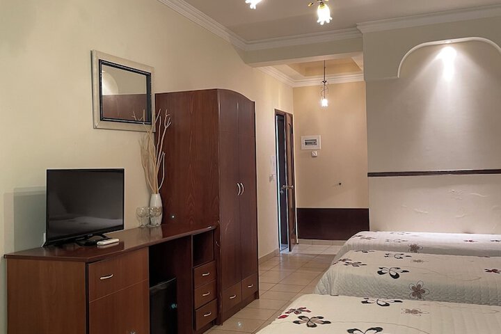 Room 12 of 24