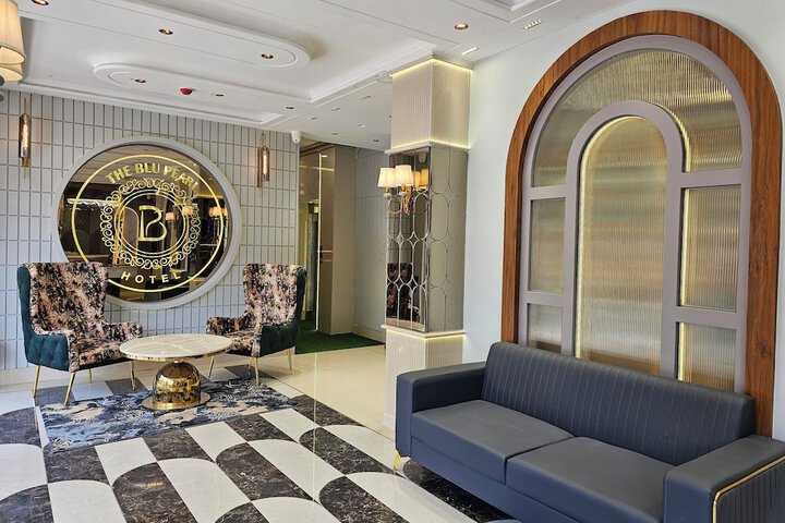Hotel Interior 7 of 52