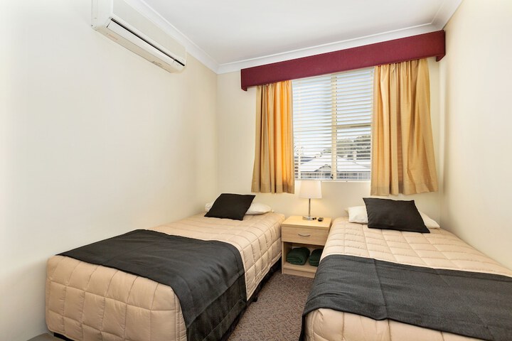 Room 3 of 29