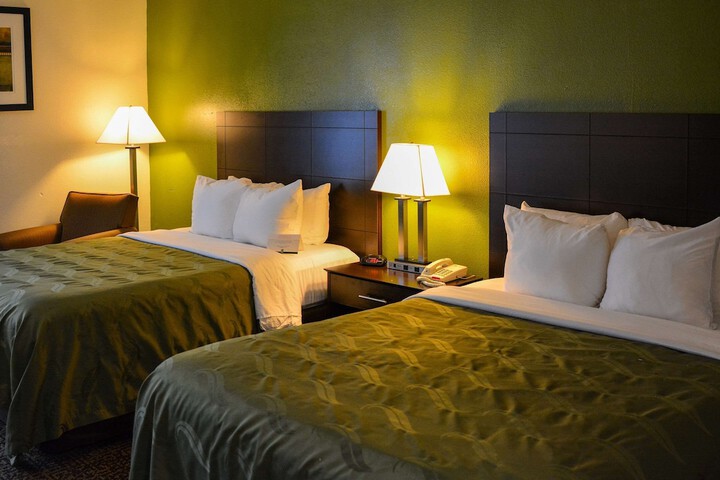 Room 6 of 24
