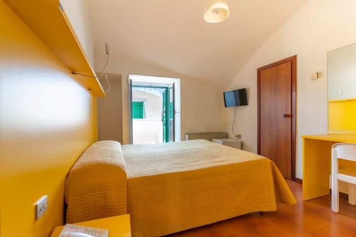 Room 43 of 78