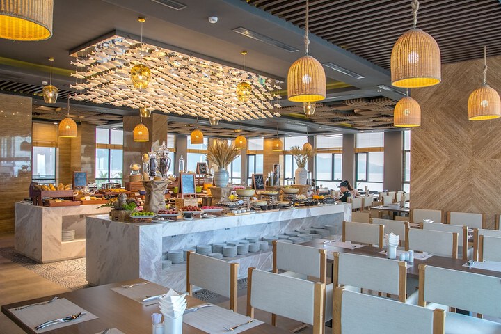 Dining 150 of 203
