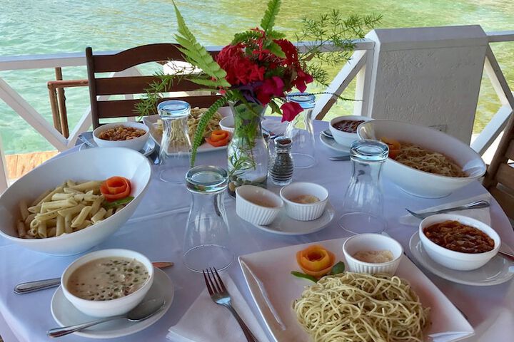 Dining 107 of 224