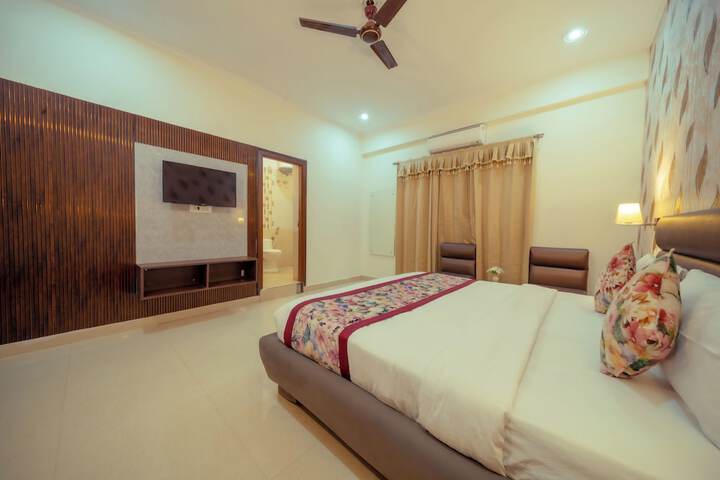 Room 4 of 48