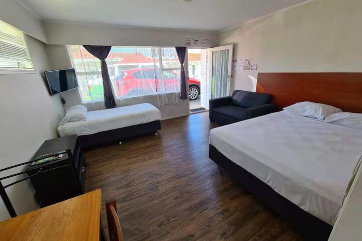 Room 3 of 15