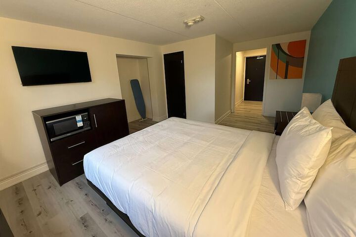 Room 5 of 27